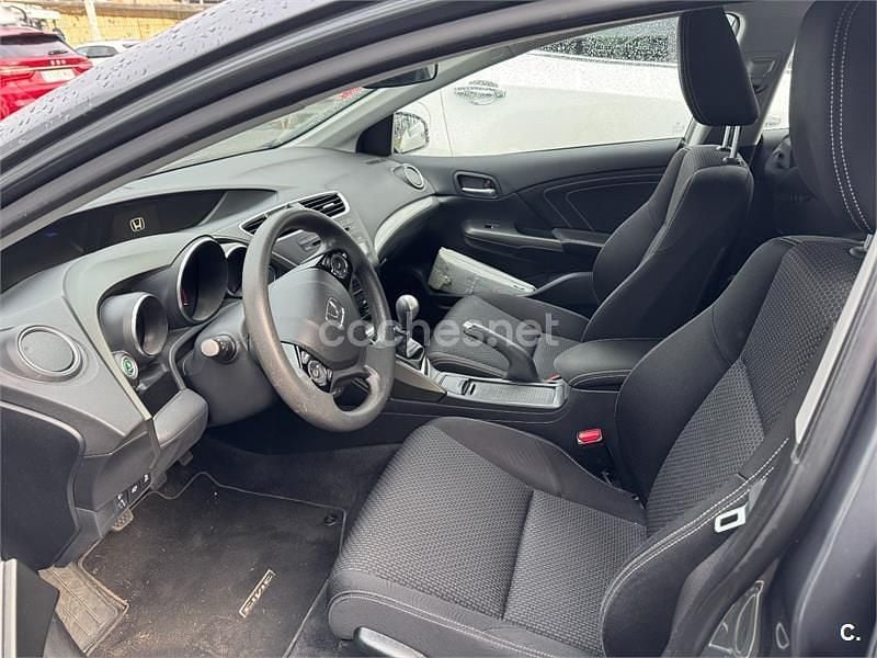 Usado Honda Civic Comfort 120 CV (88 kW) 2016 Gris / plata Berlina