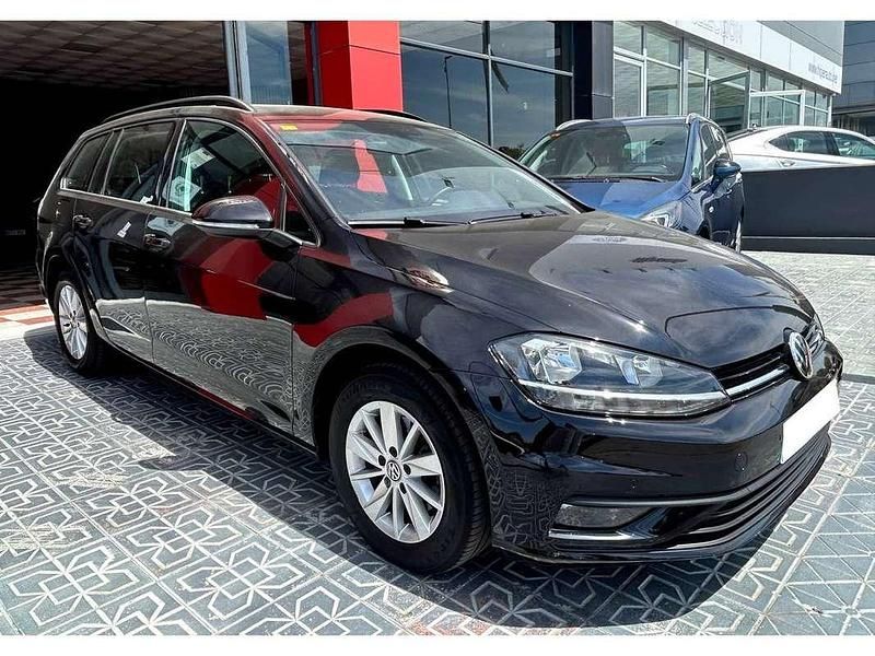 Negro Usado 2020 VW Golf VII Familiar | 14.650 € (Precio justo) - Imagen 1/4