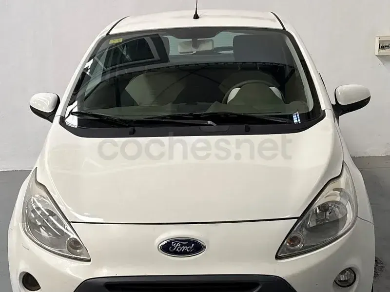 Usado Ford Ka Titanium 69 CV (50 kW) 2009 Blanco Utilitario