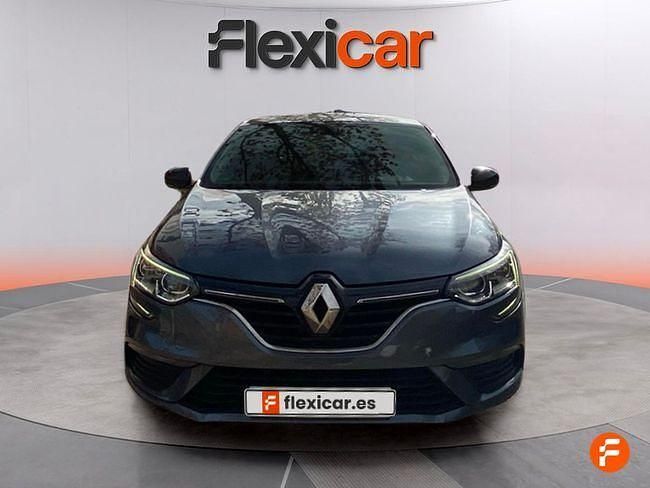 Usado Renault Mégane IV LIMITED 140 CV (102 kW) 2020 Gris / plata Berlina