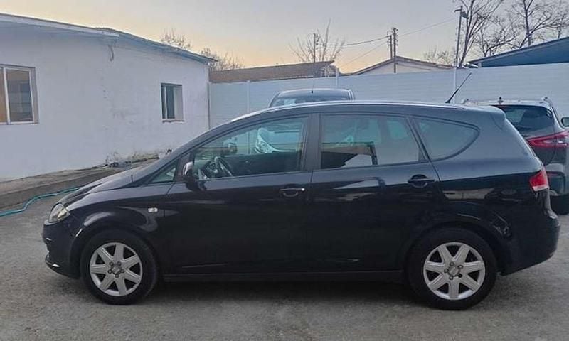 Usado Seat Altea XL Reference 105 CV (77 kW) 2009 Negro Monovolumen