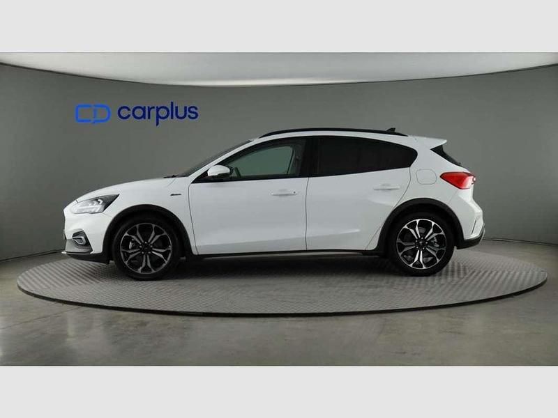 Usado Ford Focus Active 125 CV (91 kW) 2019 Blanco Utilitario