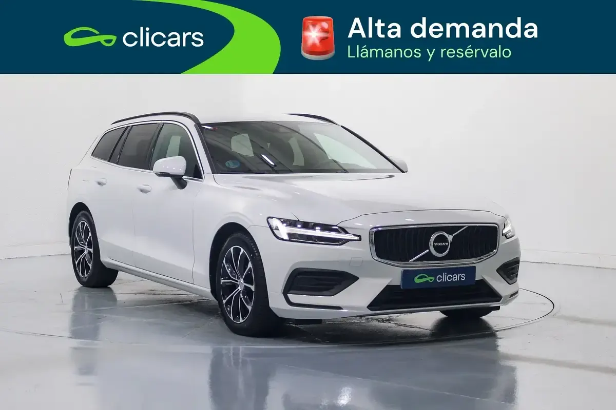 Usado Volvo V60 Momentum 197 CV (144 kW) 2021 Blanco Familiar