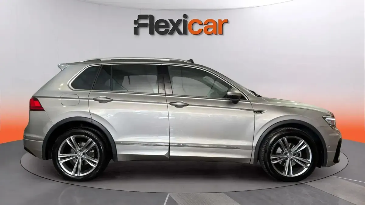 Usado VW Tiguan R-line 150 CV (110 kW) 2020 Gris SUV