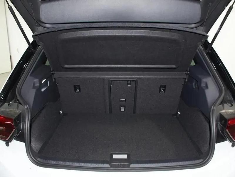 Begagnad VW ID.5 Pro Performance 150 kW (204 HK) 2023 Vit SUV