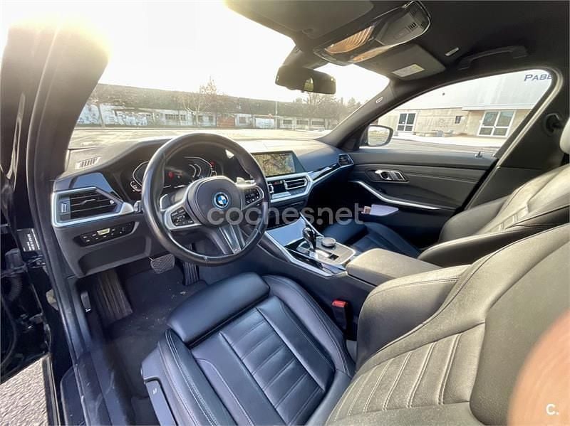 Usado BMW 320e Advantage 204 CV (150 kW) 2022 Negro Familiar