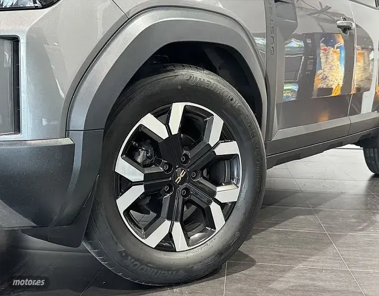 Usado Dacia Duster Extreme 100 CV (73 kW) 2025 Gris SUV