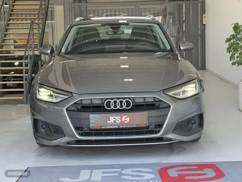 Usado Audi A4 136 CV (100 kW) 2021 Marrón Familiar