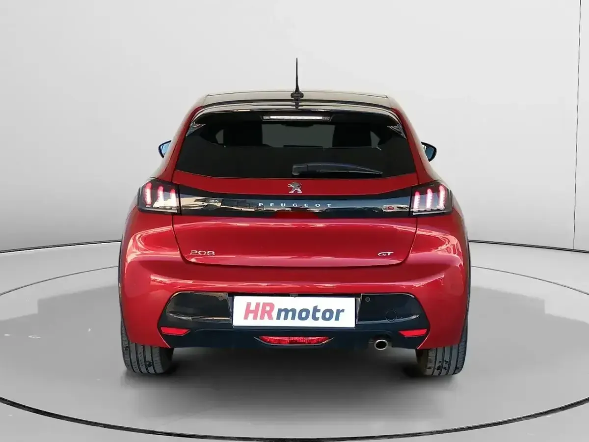 Usado Peugeot 208 GT 101 CV (74 kW) 2022 Rojo Utilitario