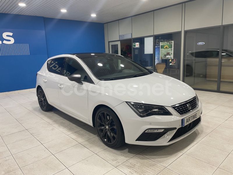Usado Seat Leon FR 150 CV (110 kW) 2020 Blanco Berlina