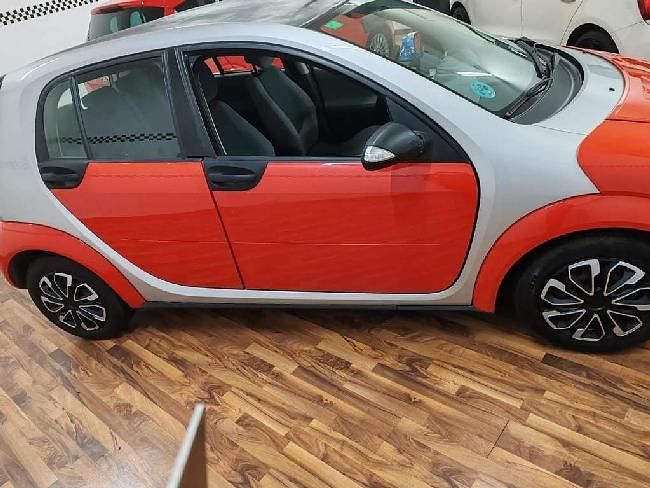 Usado Smart ForFour Passion 75 CV (55 kW) 2006 Rojo Utilitario