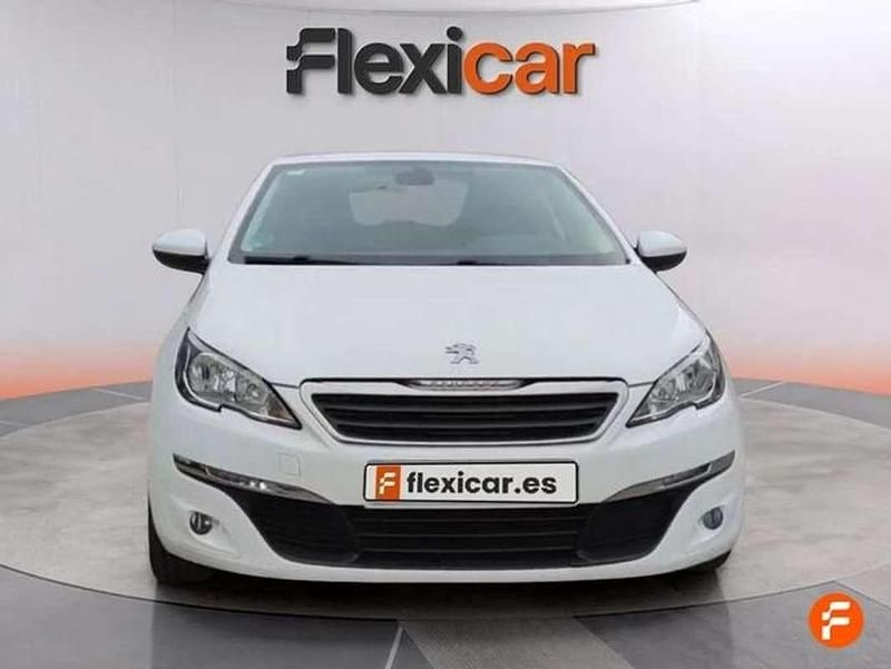 Usado Peugeot 308 Style 110 CV (80 kW) 2020 Blanco Utilitario