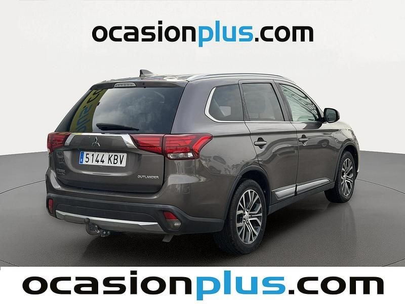 Usado Mitsubishi Outlander Motion 150 CV (110 kW) 2017 Marrón SUV