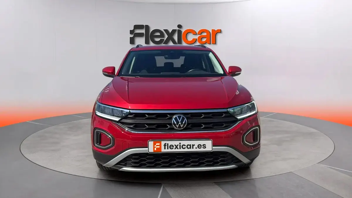 Usado VW T-Roc Life 110 CV (80 kW) 2022 Rojo SUV