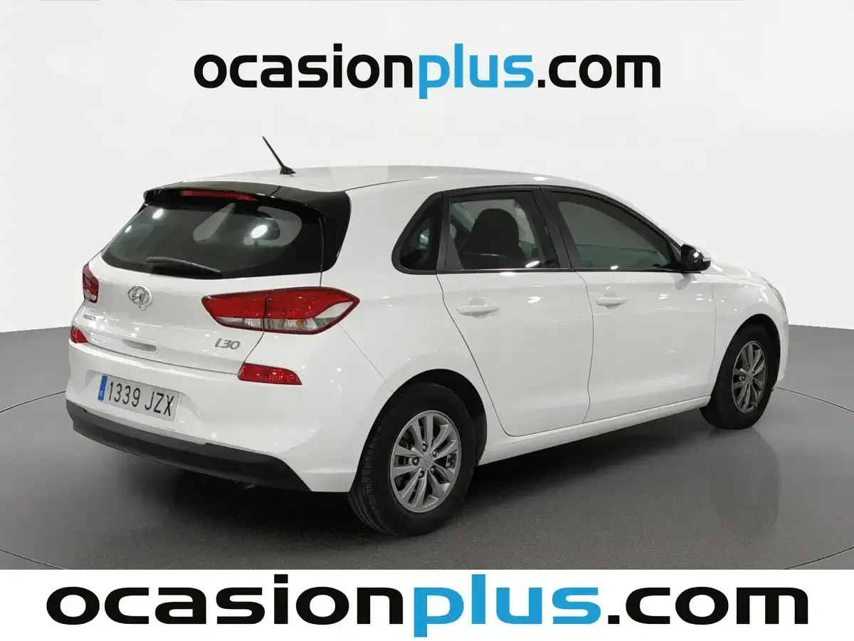 Usado Hyundai i30 95 CV (69 kW) 2017 Blanco