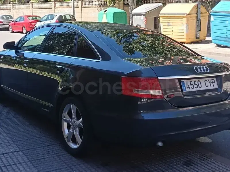 Usado Audi A6 225 CV (165 kW) 2004 Negro Berlina