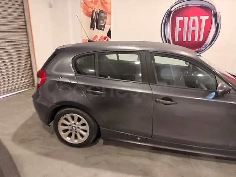 Usado BMW 120 163 CV (119 kW) 2007 Gris / plata Utilitario