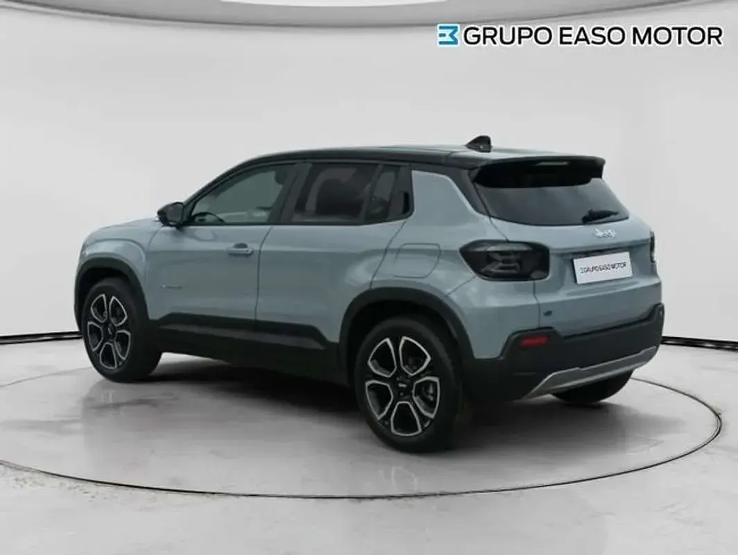 Nuevo Jeep Avenger EV Summit 114 kW (156 CV) 2026 Gris SUV