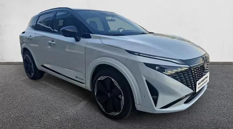 Usado Nissan Qashqai 190 CV (139 kW) 2025 Lunar white con techo midnight SUV