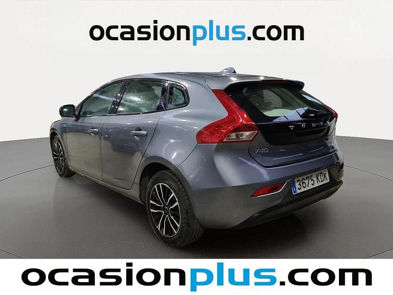 Usado Volvo V40 Momentum 120 CV (88 kW) 2017 Gris