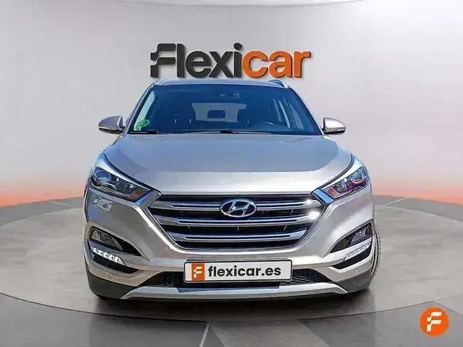 Usado Hyundai Tucson 131 CV (96 kW) 2017 Gris SUV