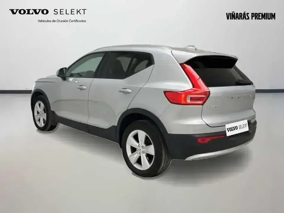 Usado Volvo XC40 Core 163 HP (119 kW) 2022 Cinzento SUV