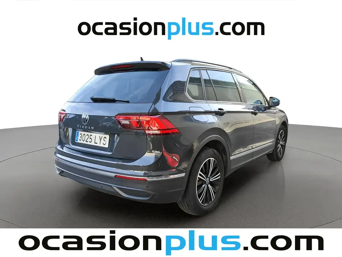 Usado VW Tiguan Life 150 HP (110 kW) 2022 Cinzento SUV