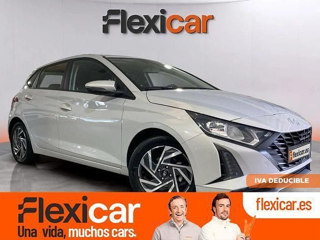 Usado Hyundai i20 84 CV (61 kW) 2024 Gris Utilitario
