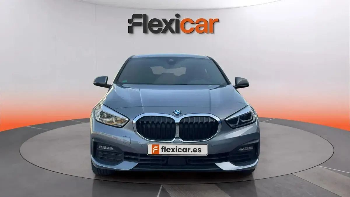 Usado BMW 118 150 CV (110 kW) 2022 Gris Utilitario