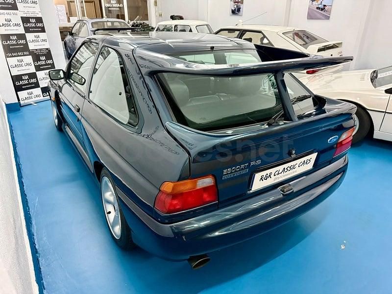 Usado Ford Escort 227 CV (166 kW) 1994 Verde Berlina