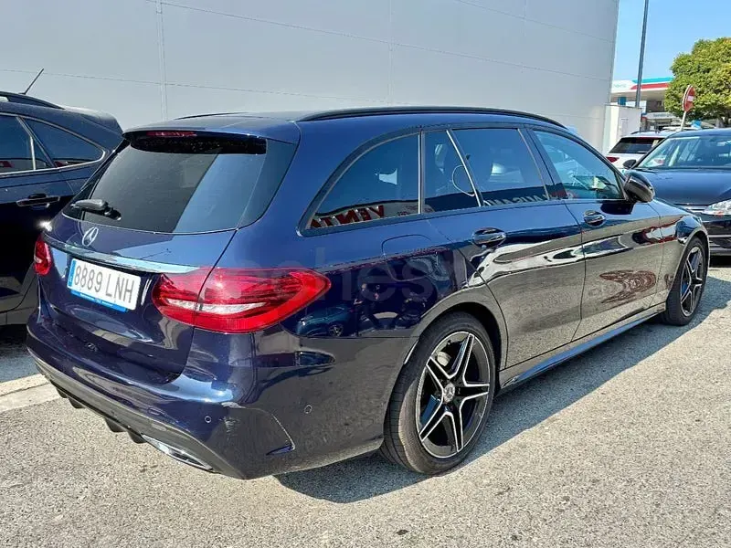 Usado Mercedes C220 194 CV (142 kW) 2021 Azul Familiar