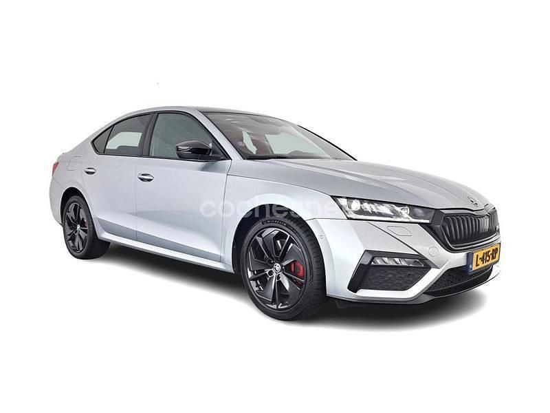 Usado Skoda Octavia RS 245 CV (180 kW) 2021 Gris / plata Berlina