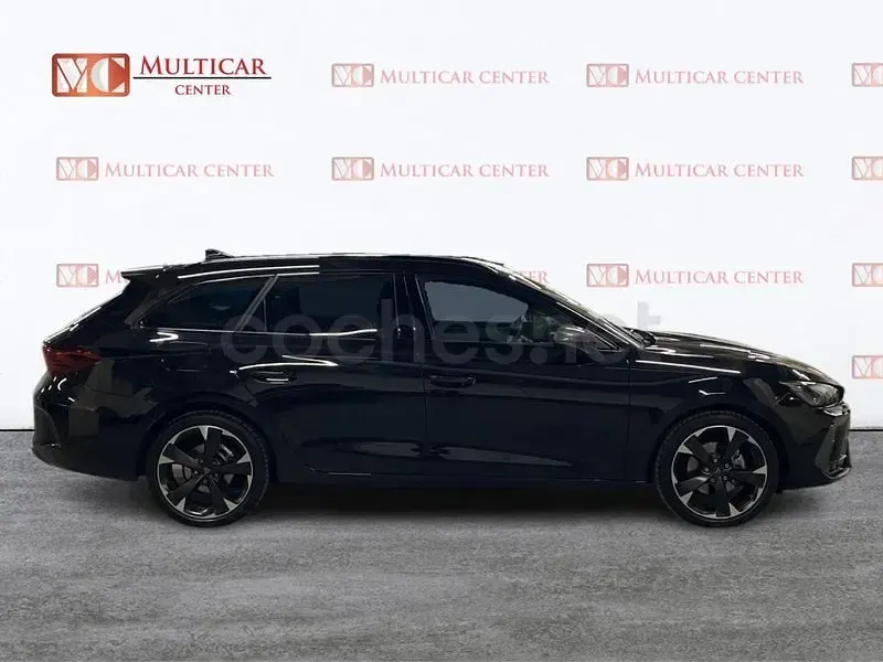 Usado Cupra Leon 150 CV (110 kW) 2025 Negro Familiar