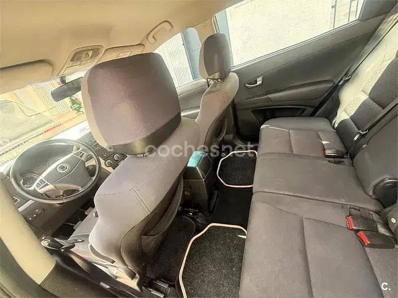 Usado SsangYong Korando 175 CV (128 kW) 2011 Negro SUV