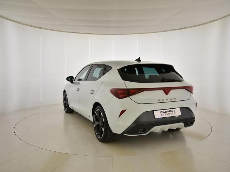 Usado Cupra Leon 150 CV (110 kW) 2025 Blanco