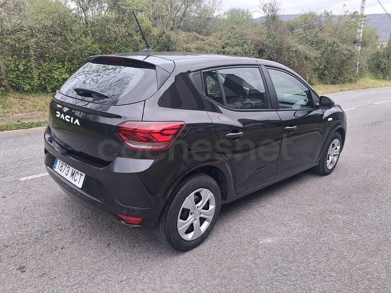 Używany Dacia Sandero Expression 91 KM (66 kW) 2023 Czarny Sedan/Limuzyna