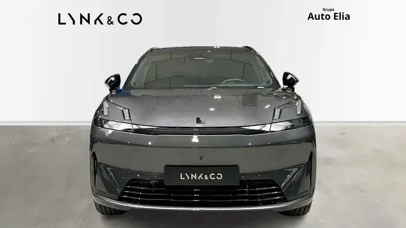 Usado Lynk & Co 08 350 CV (257 kW) 2025 Gris / plata SUV