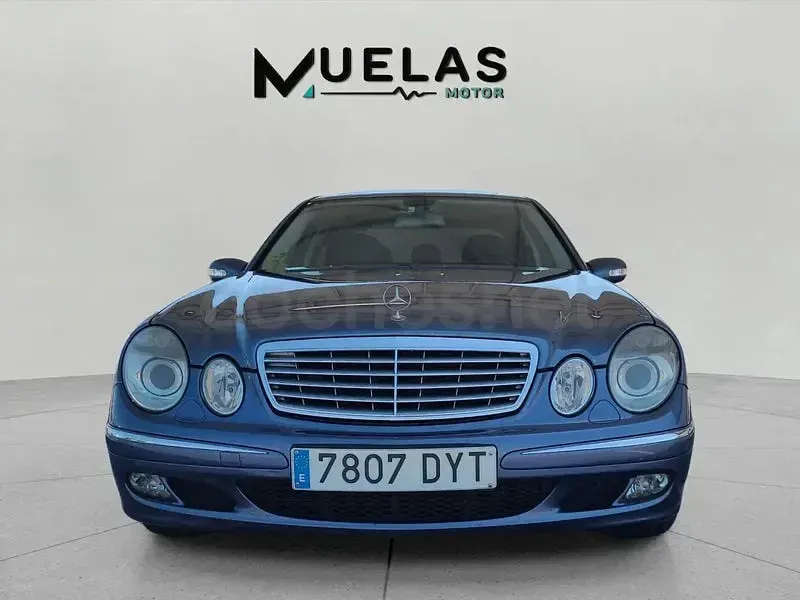 Usado Mercedes E320 Elegance 224 CV (164 kW) 2006 Azul Berlina