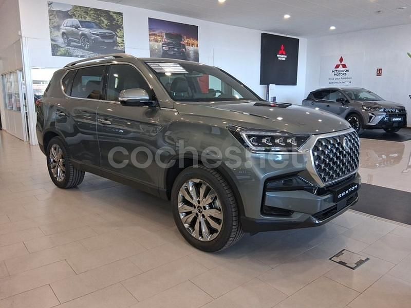 Gris / plata Nuevo 2025 Ssangyong (KGM) Rexton Limited SUV | 52.990 € - Imagen 1/4