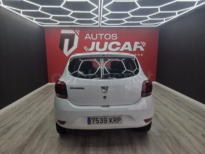 Usado Dacia Sandero Ambiance 73 CV (53 kW) 2018 Blanco Berlina