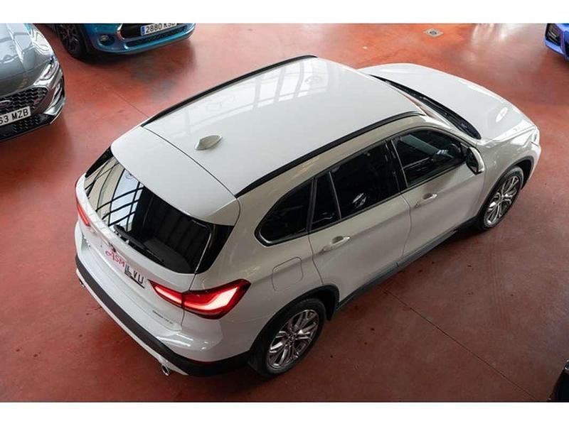 Usado BMW X1 Sport Line 150 CV (110 kW) 2021 Blanco SUV
