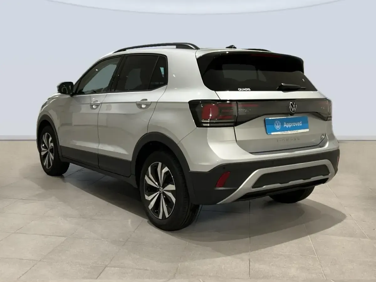 Usado VW T-Cross 116 CV (85 kW) 2025 Gris plata SUV