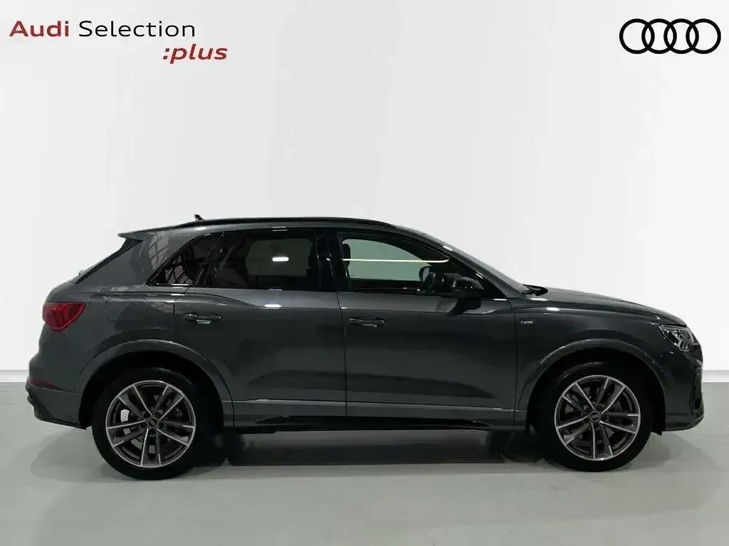 Usado Audi Q3 Ambiente 245 CV (180 kW) 2021 Gris / plata SUV