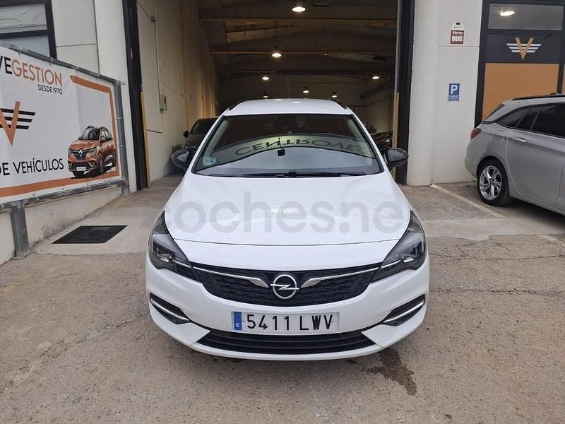 Usado Opel Astra Business Elegance 145 CV (106 kW) 2021 Blanco Familiar