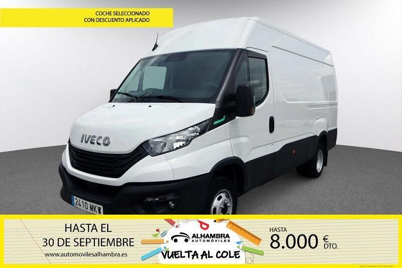 Blanco Usado 2024 Iveco Daily Berlina | 33.690 € - Imagen 1/4