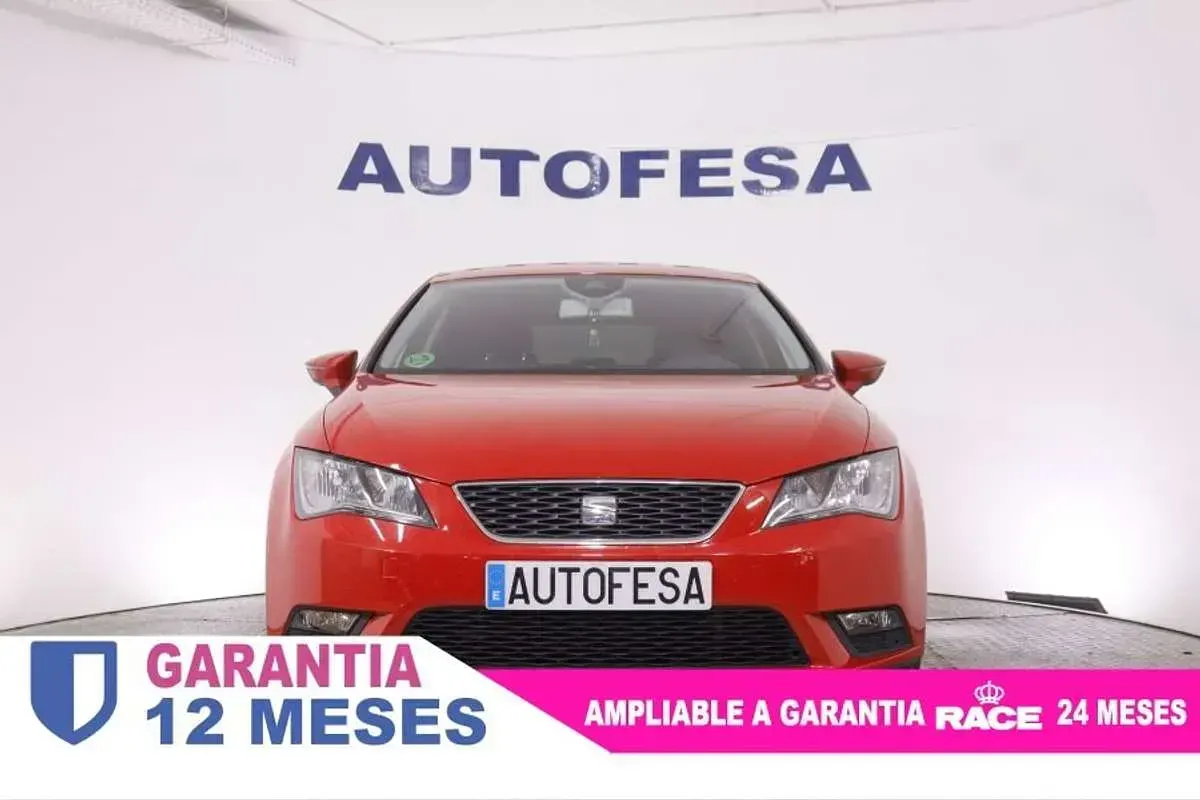 Usado Seat Leon I-Tech 122 CV (89 kW) 2014 Rojo Berlina