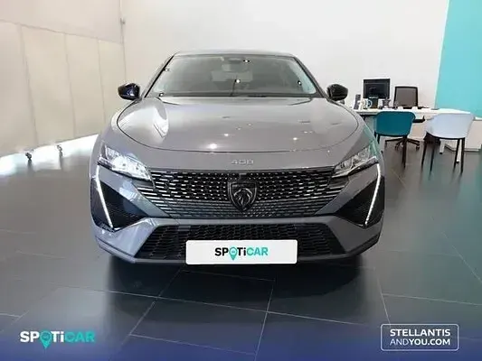 Usado Peugeot 408 Allure 145 CV (106 kW) 2025 Gris / plata SUV
