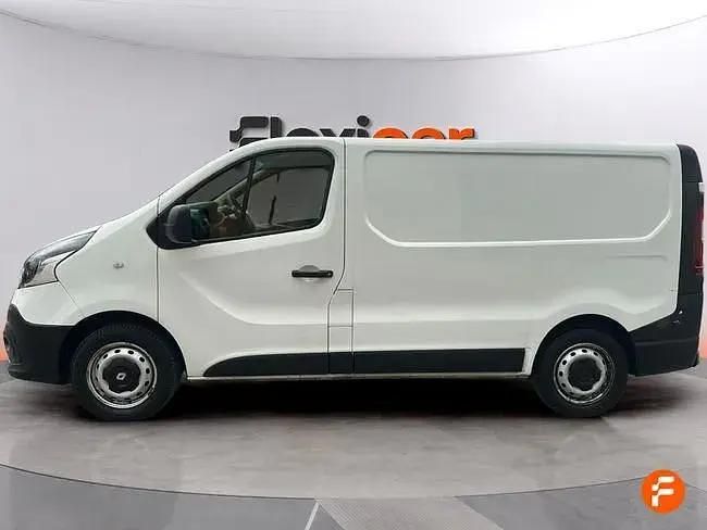 Begagnad Renault Trafic 95 HK (69 kW) 2018 Vit Minibuss