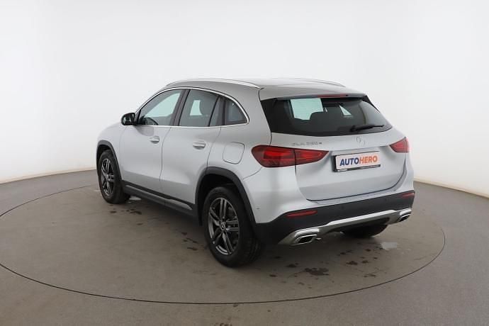 Usado Mercedes GLA250 Progressive 218 CV (160 kW) 2024 SUV