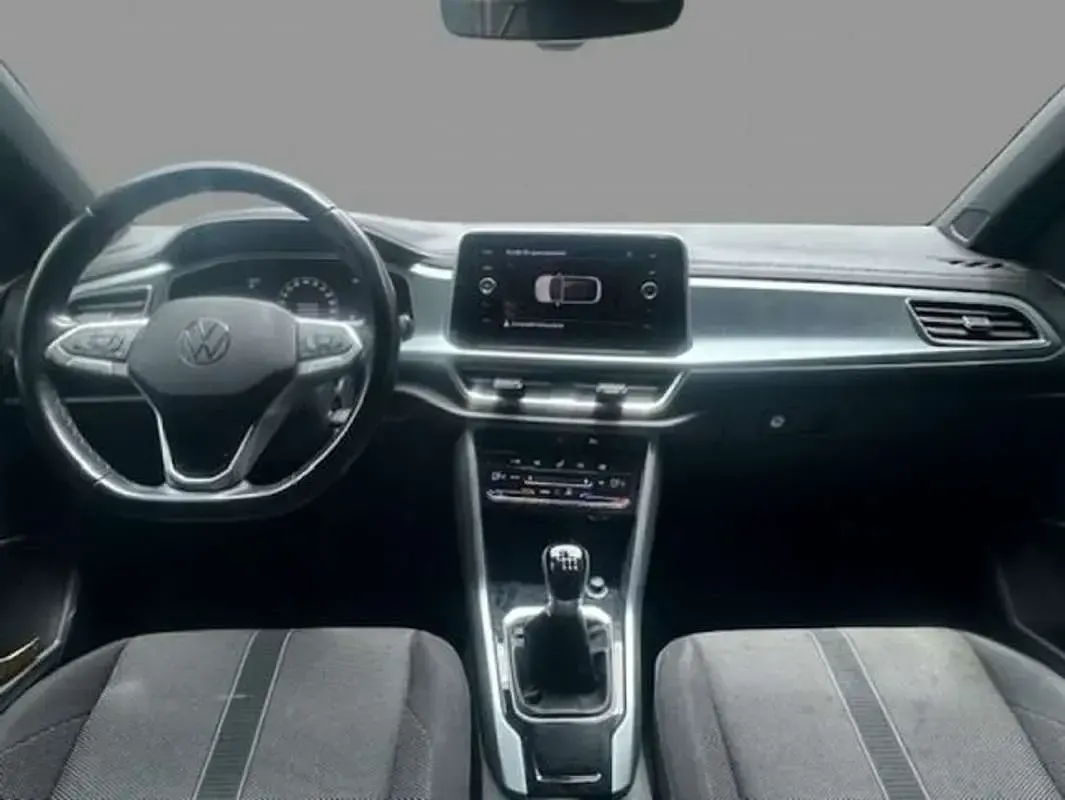 Usado VW T-Roc 110 CV (80 kW) 2023 Gris SUV